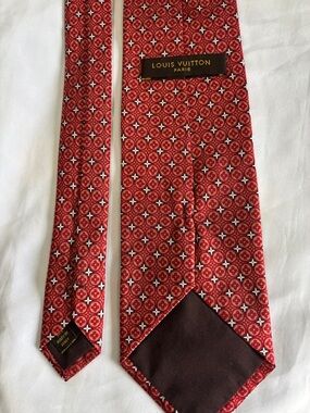 Louis Vuitton Red and White Geometric Silk Tie